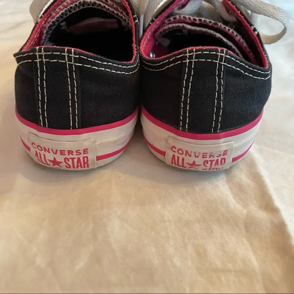 Converse Juniors Size 2 Low top Chuck Taylor All Star Double Tongue 2